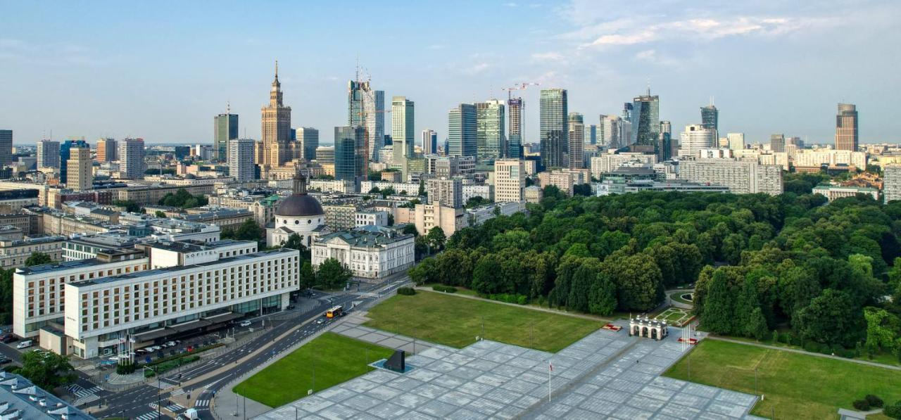 Top Metro X2 Fast Wifi 400 Mbs 70'Tv Netflix Hbo Max Appletv+ Disney+ Warsaw Luaran gambar