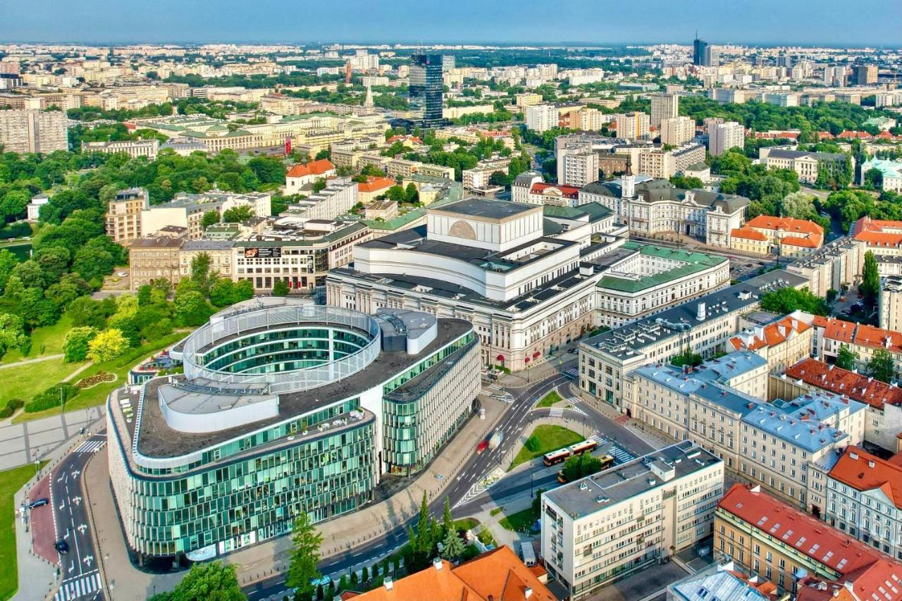 Top Metro X2 Fast Wifi 400 Mbs 70'Tv Netflix Hbo Max Appletv+ Disney+ Warsaw Luaran gambar