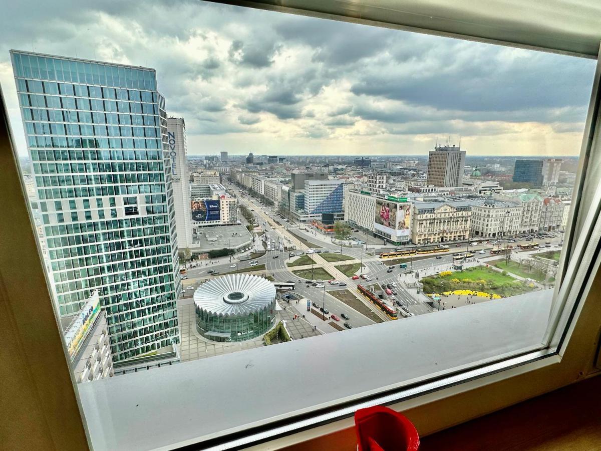 Top Metro X2 Fast Wifi 400 Mbs 70'Tv Netflix Hbo Max Appletv+ Disney+ Warsaw Luaran gambar
